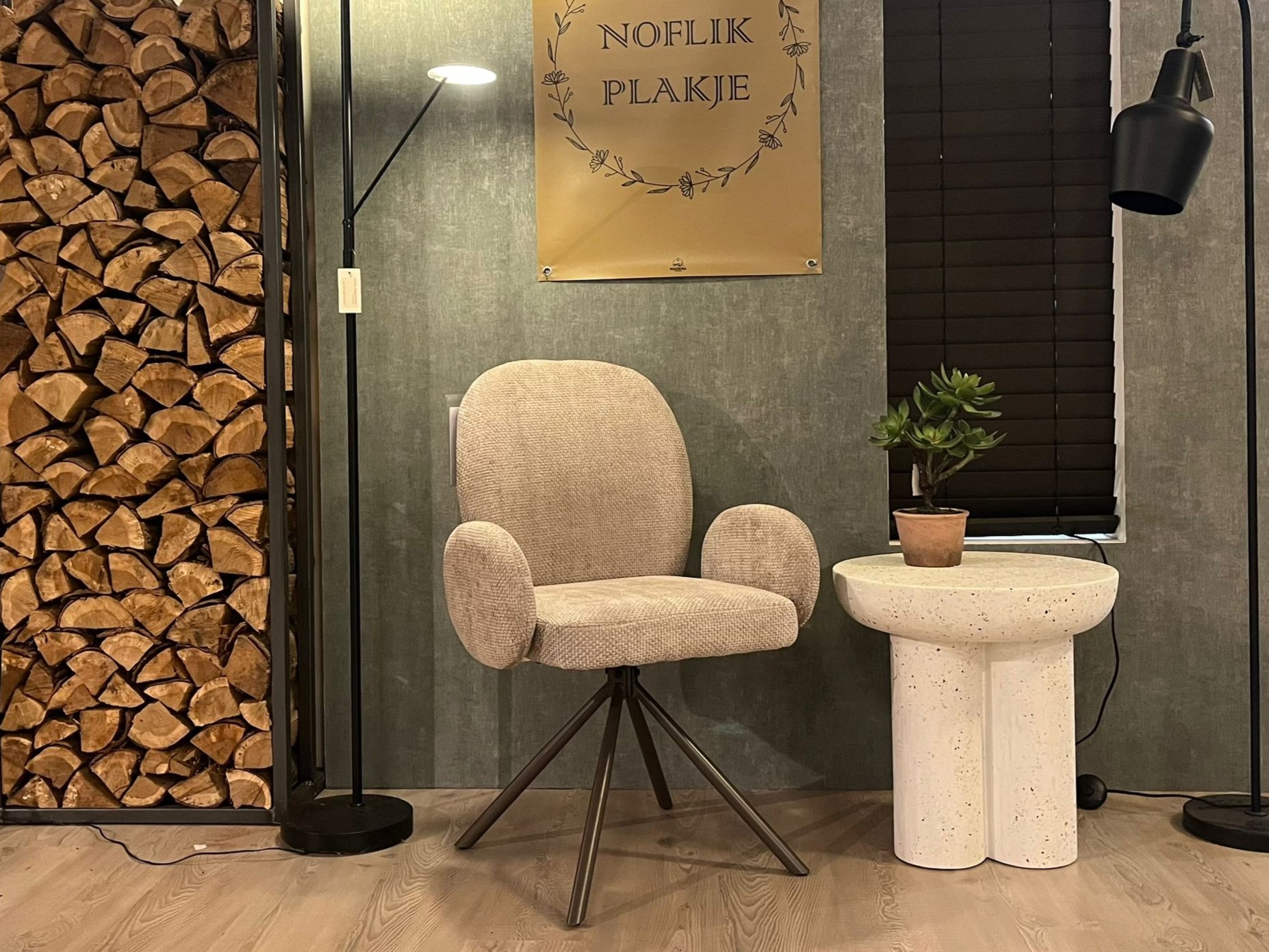 WhatsApp Image 2025-11-24 at 16.43.45