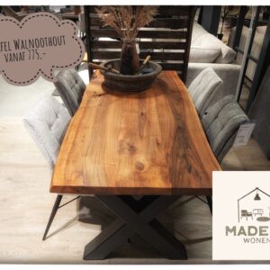 Walnoot houten eettafel