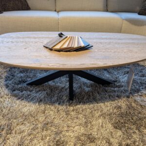 Salontafel organisch massief eiken