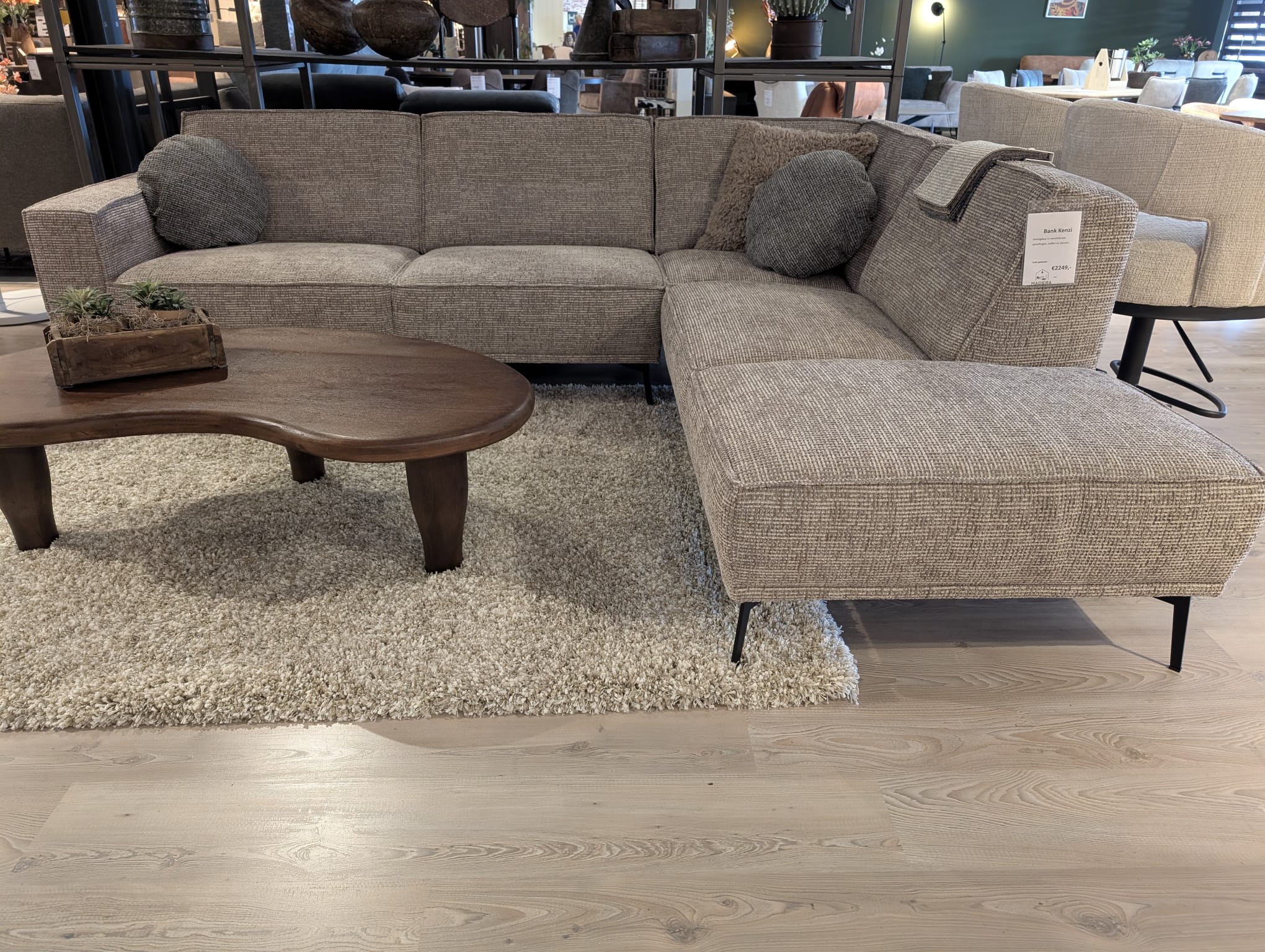 IMG-20260526-WA0298